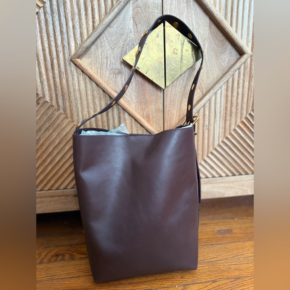 Madewell Gold Studded Leather essential Bucket Tote -  color chocolate raisin.